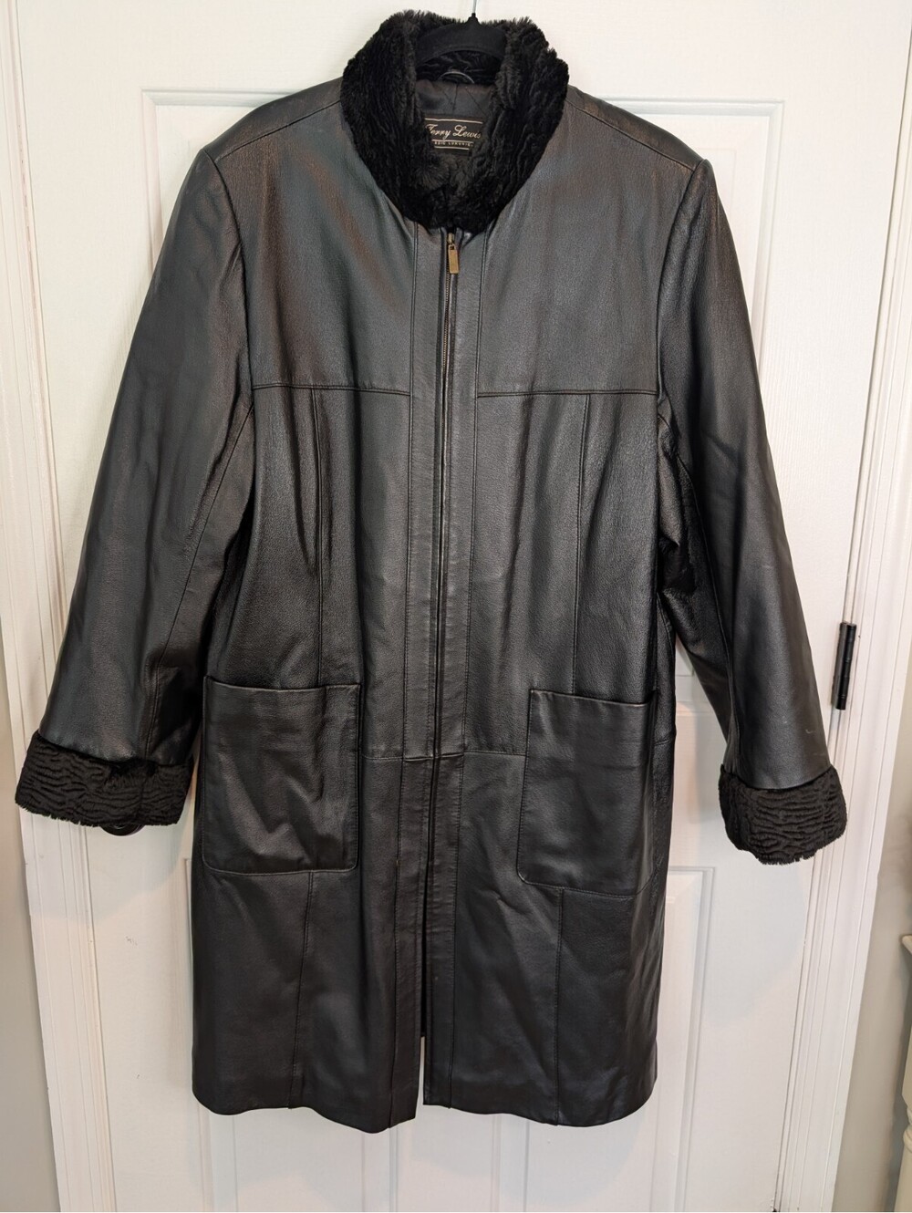 Vintage Y2K Terry Lewis Women’s Large Black Zip Up Genuine Leather Coat